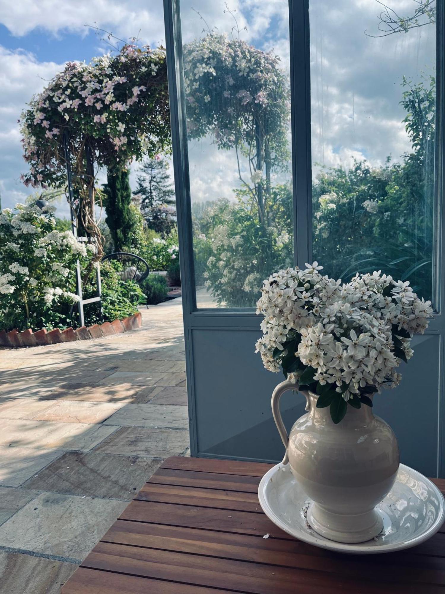 Les Grands Jardins Lodge Giverny Bagian luar foto